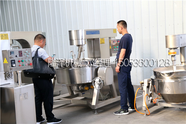 江苏客户来bsports考察电加热炒豆沙锅